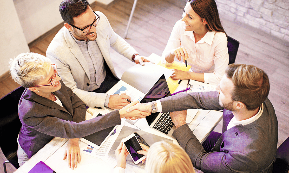 Bid professionals connecting and collaborating as part of the Bid Fusion network